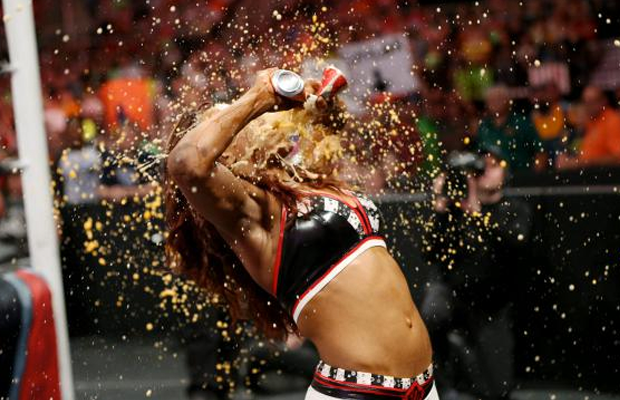 Raw Redux May Th The Fox Says It S Wedgie Time Diva Dirt