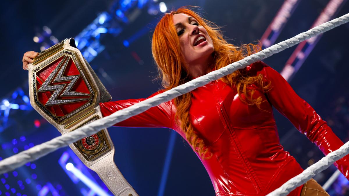 Unseen Footage Of Becky Lynch's Brutal Botch On Charlotte Flair At