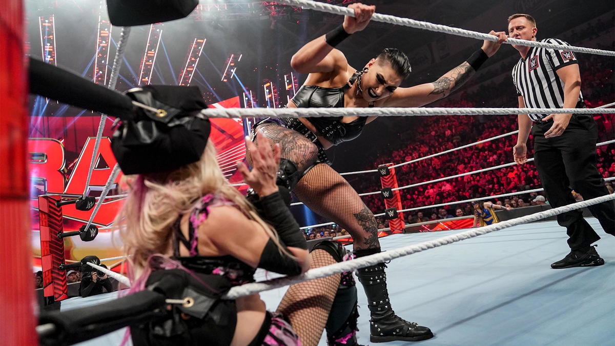 Bianca Belair vs. Rhea Ripley Set For Money in the Bank - Diva Dirt