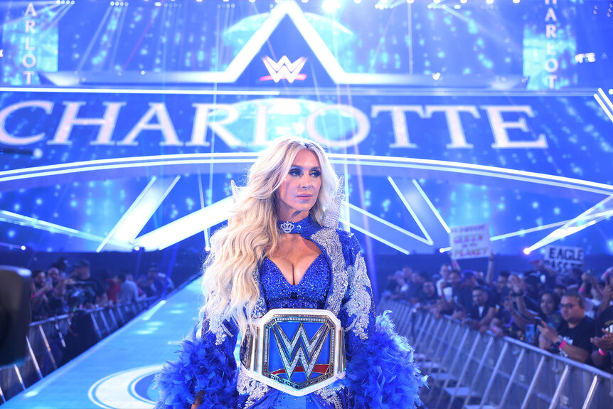 Charlotte Flair Provides Knee Injury Update, Says She’s Ahead Of ...