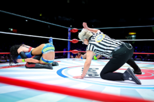 CMLL Weekly Review: Persephone Steals The Win, While Zeuxis Eats the Pin