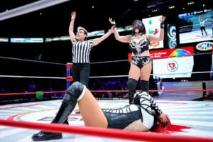 Zeuxis Defeats La Jarochita In Singles Match